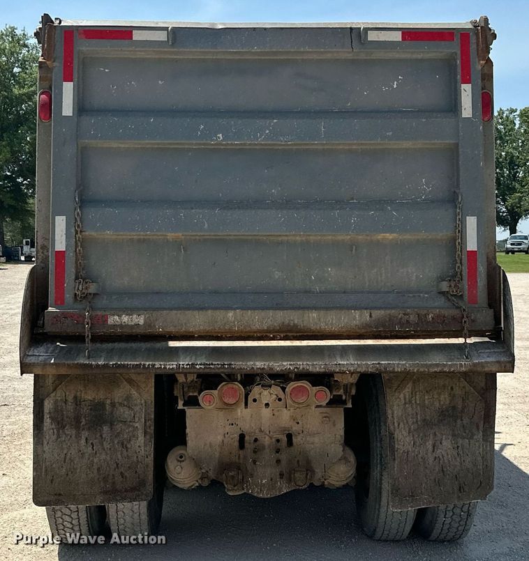 image for item ML9114 2005 Kenworth W900  dump truck