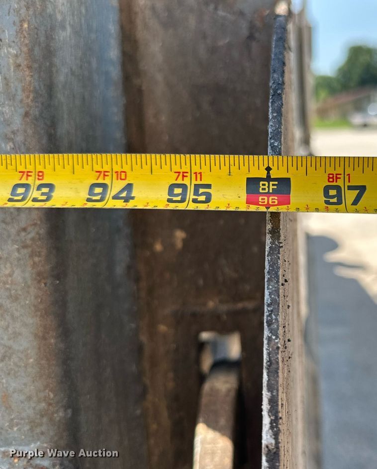 image for item ML9114 2005 Kenworth W900  dump truck