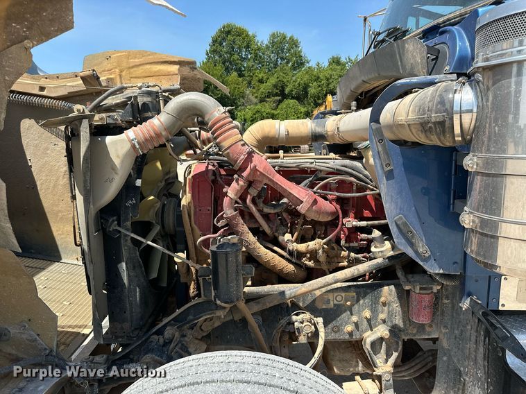 image for item ML9114 2005 Kenworth W900  dump truck