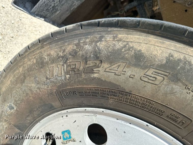 image for item ML9114 2005 Kenworth W900  dump truck