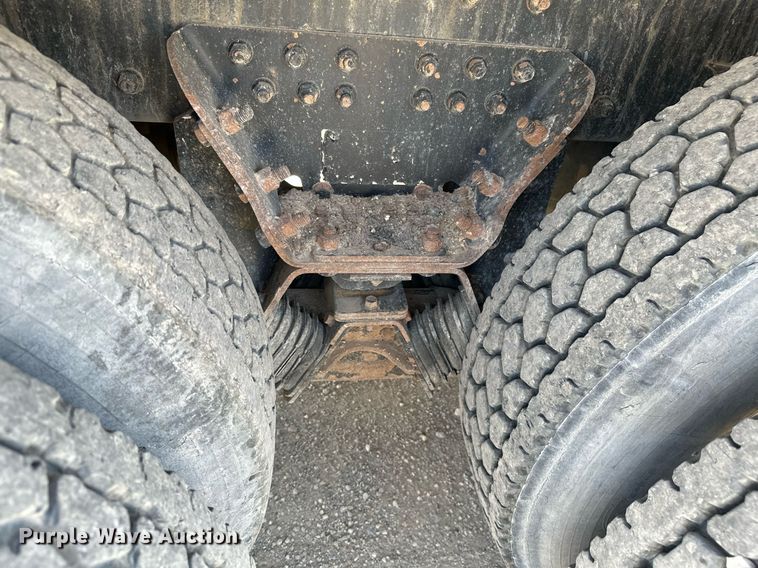 image for item ML9114 2005 Kenworth W900  dump truck