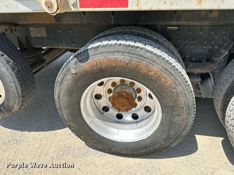 image for item ML9114 2005 Kenworth W900  dump truck