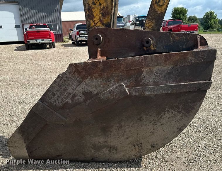 image for item MQ9299 1994 Caterpillar 330L  excavator