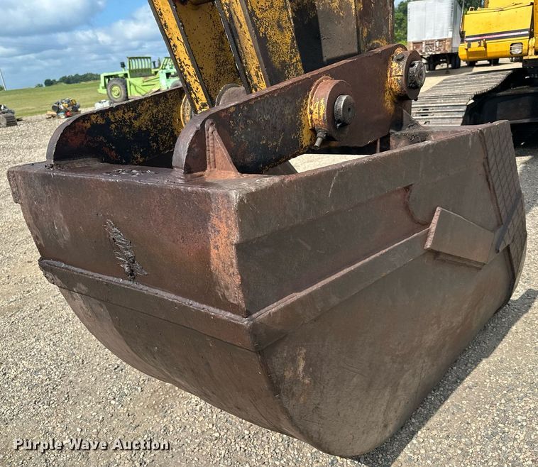 image for item MQ9299 1994 Caterpillar 330L  excavator