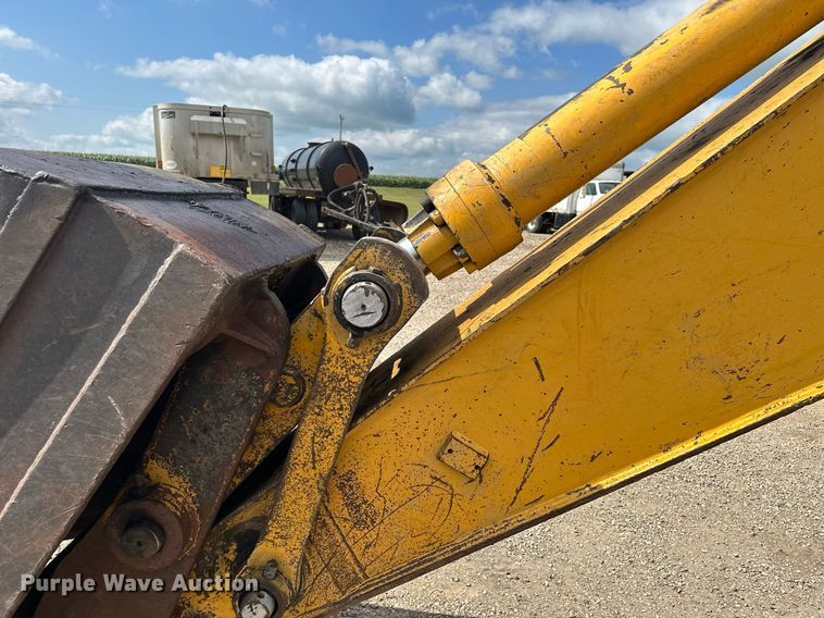 image for item MQ9299 1994 Caterpillar 330L  excavator