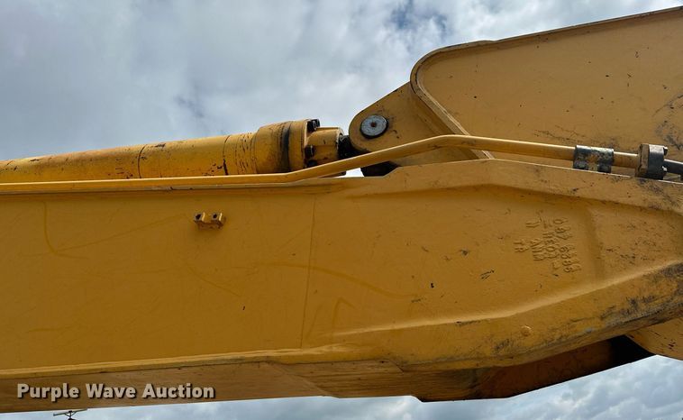 image for item MQ9299 1994 Caterpillar 330L  excavator