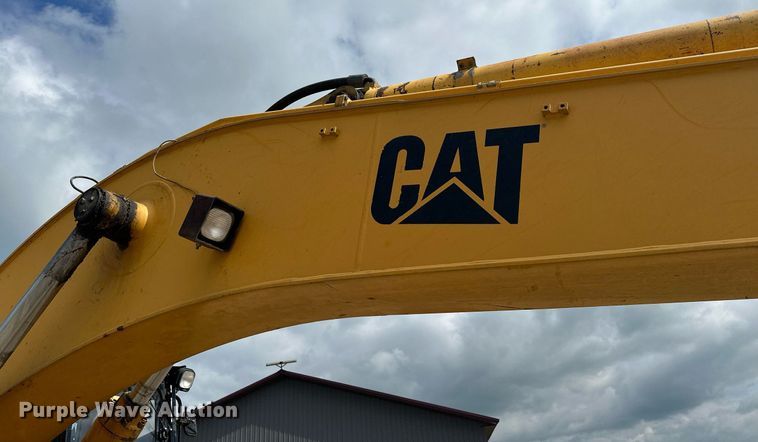 image for item MQ9299 1994 Caterpillar 330L  excavator