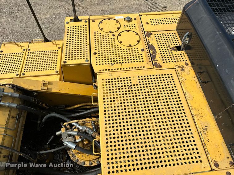 image for item MQ9299 1994 Caterpillar 330L  excavator