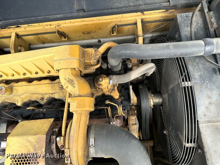 image for item MQ9299 1994 Caterpillar 330L  excavator