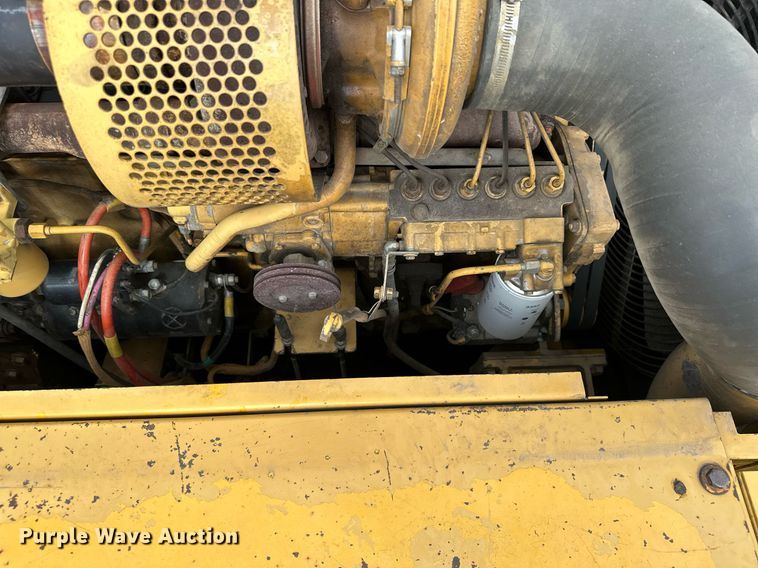 image for item MQ9299 1994 Caterpillar 330L  excavator