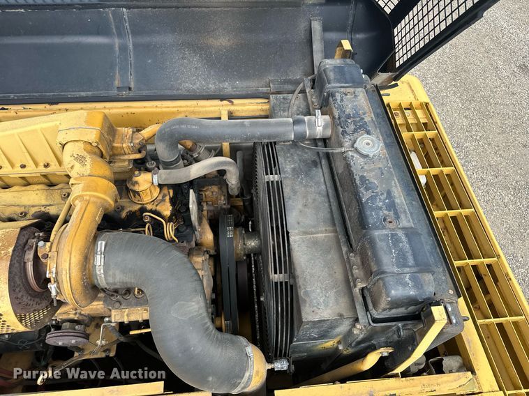 image for item MQ9299 1994 Caterpillar 330L  excavator