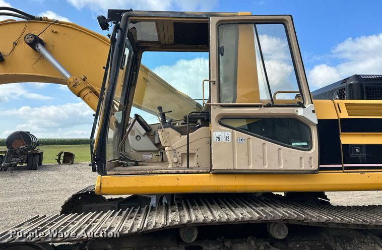image for item MQ9299 1994 Caterpillar 330L  excavator