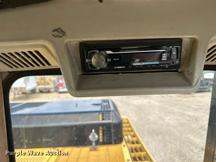 image for item MQ9299 1994 Caterpillar 330L  excavator