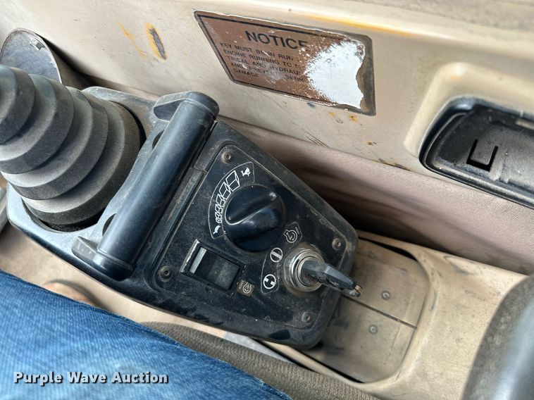 image for item MQ9299 1994 Caterpillar 330L  excavator