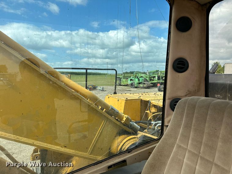 image for item MQ9299 1994 Caterpillar 330L  excavator