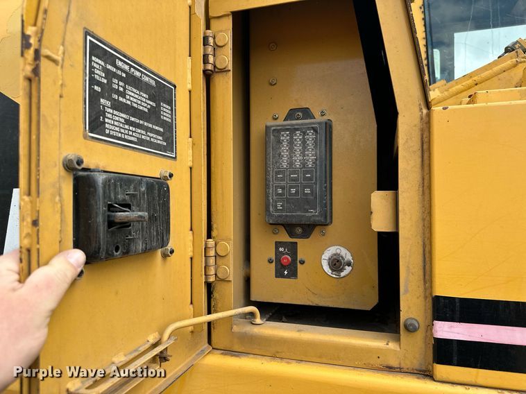 image for item MQ9299 1994 Caterpillar 330L  excavator