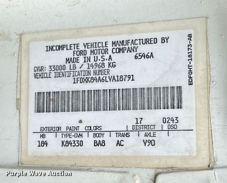 image for item MQ9300 1990 Ford F800  box truck