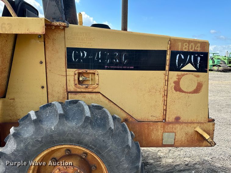 image for item MQ9301 1995 Caterpillar CP433C  single drum vibratory roller