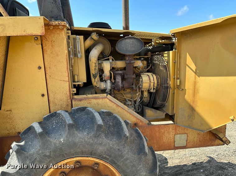 image for item MQ9301 1995 Caterpillar CP433C  single drum vibratory roller