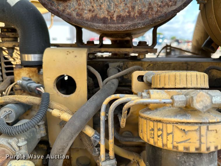 image for item MQ9301 1995 Caterpillar CP433C  single drum vibratory roller