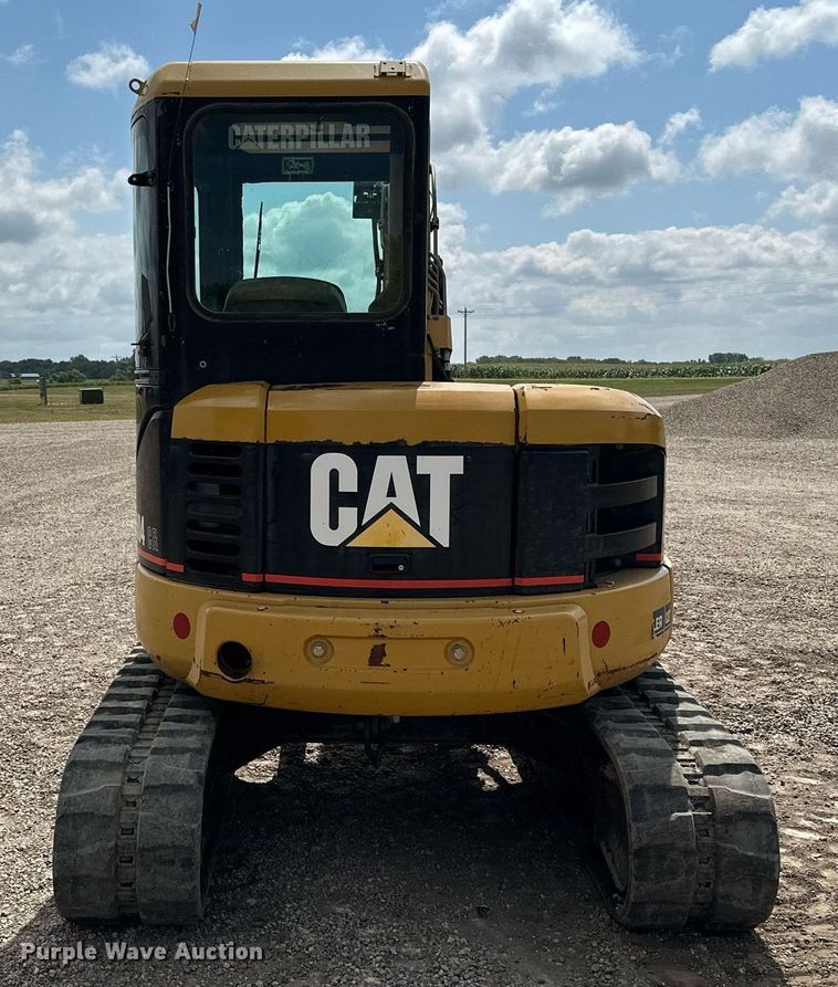 image for item MQ9302 2004 Caterpillar 304CR  mini excavator