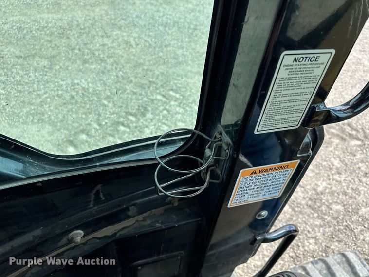 image for item MQ9302 2004 Caterpillar 304CR  mini excavator