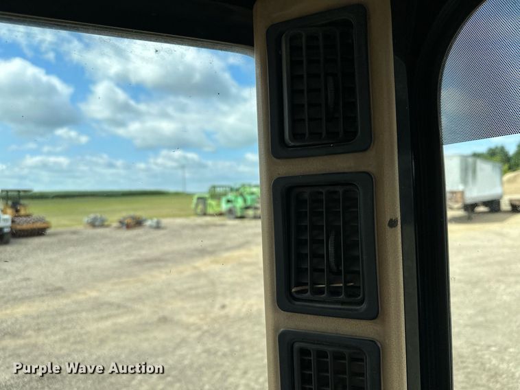 image for item MQ9302 2004 Caterpillar 304CR  mini excavator