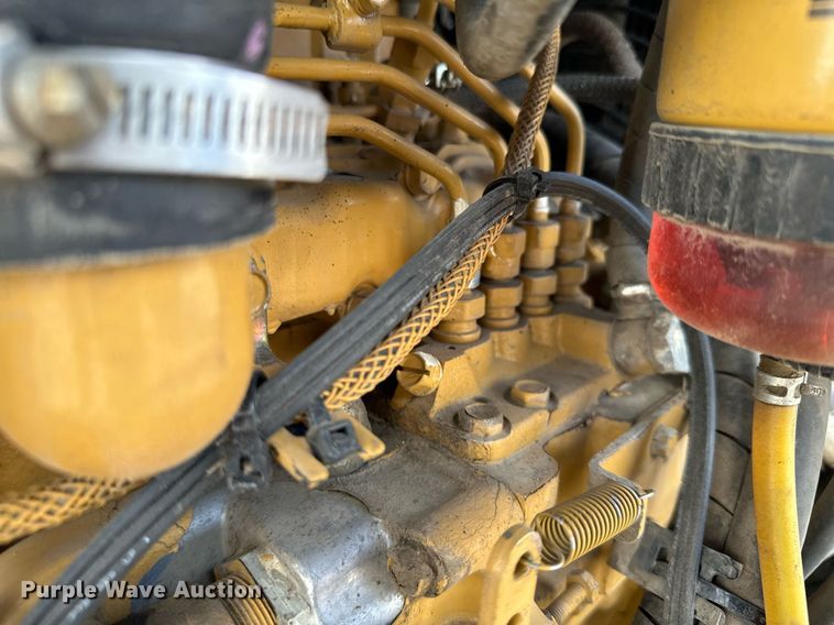 image for item MQ9302 2004 Caterpillar 304CR  mini excavator