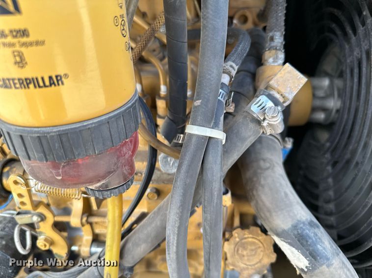 image for item MQ9302 2004 Caterpillar 304CR  mini excavator