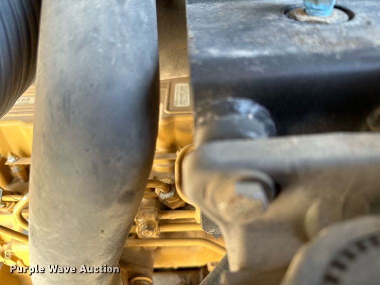 image for item MQ9302 2004 Caterpillar 304CR  mini excavator