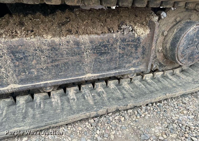 image for item MQ9302 2004 Caterpillar 304CR  mini excavator