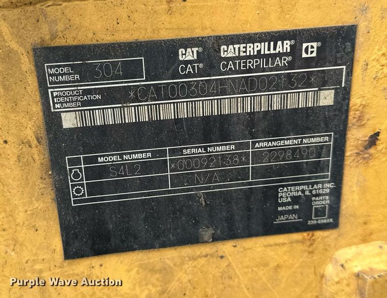 image for item MQ9302 2004 Caterpillar 304CR  mini excavator