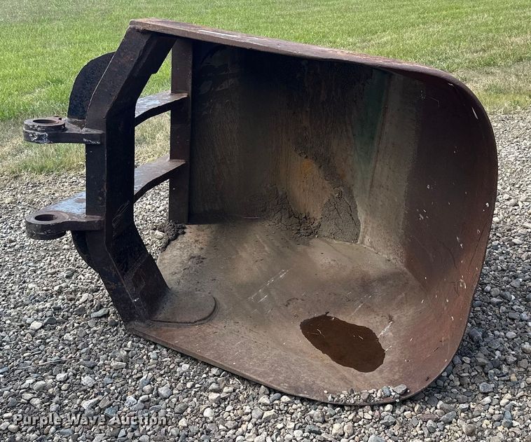 image for item MQ9307 Excavator bucket