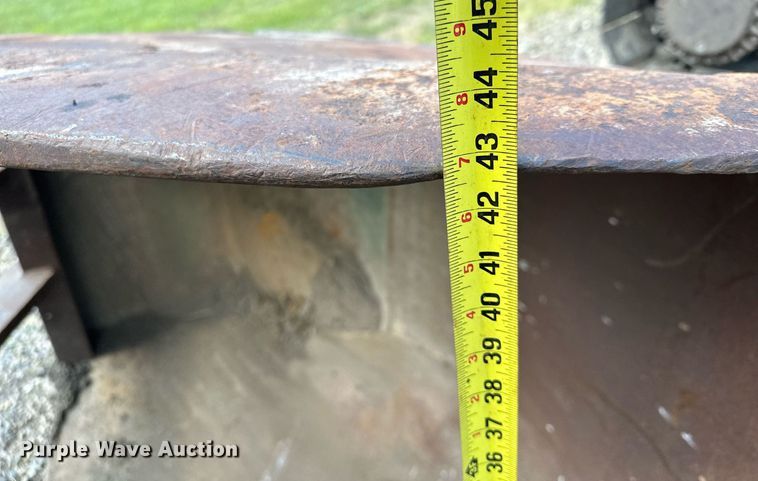 image for item MQ9307 Excavator bucket