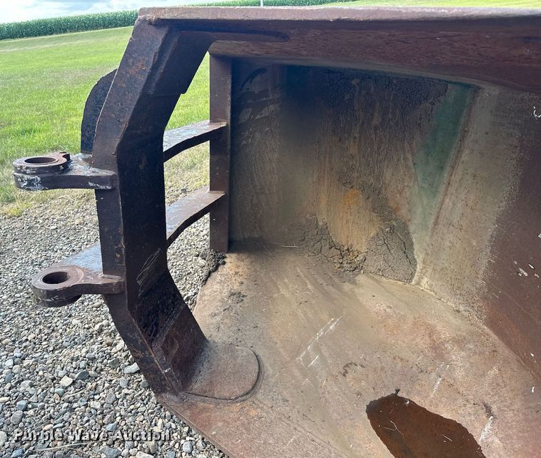 image for item MQ9307 Excavator bucket