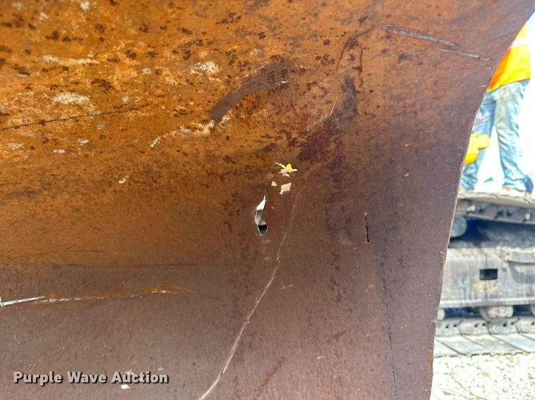 image for item MQ9307 Excavator bucket