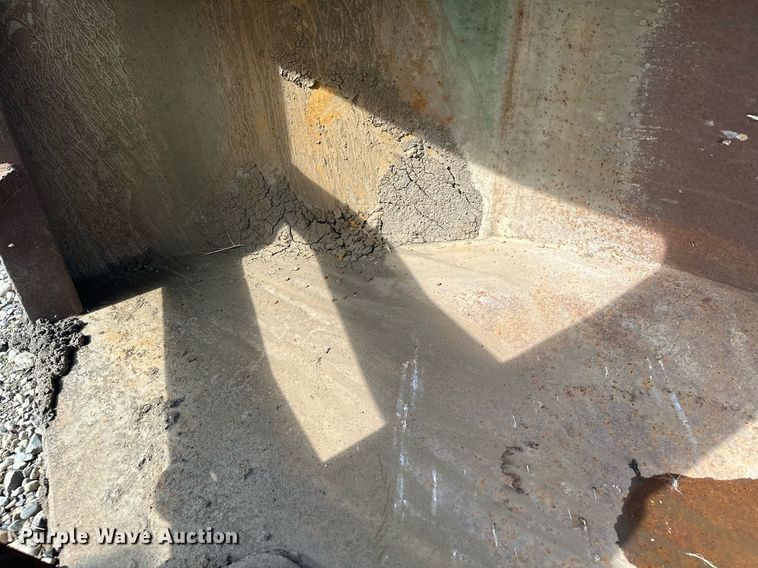 image for item MQ9307 Excavator bucket