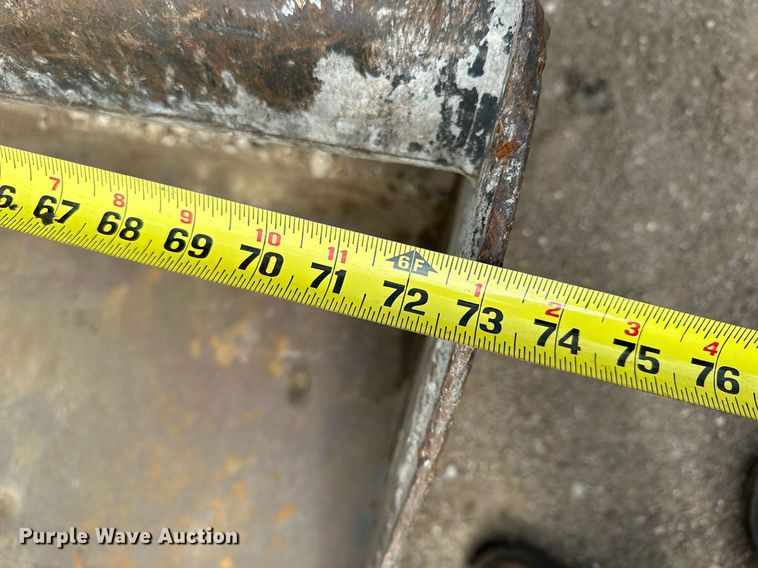 image for item MQ9308 2016 Kubota SSV75  skid steer loader