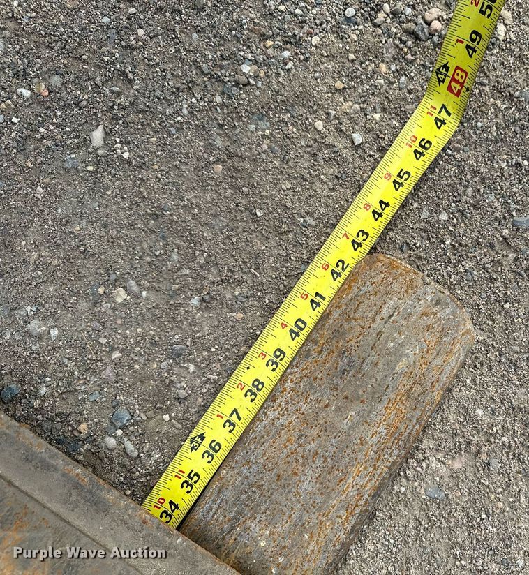 image for item MQ9308 2016 Kubota SSV75  skid steer loader