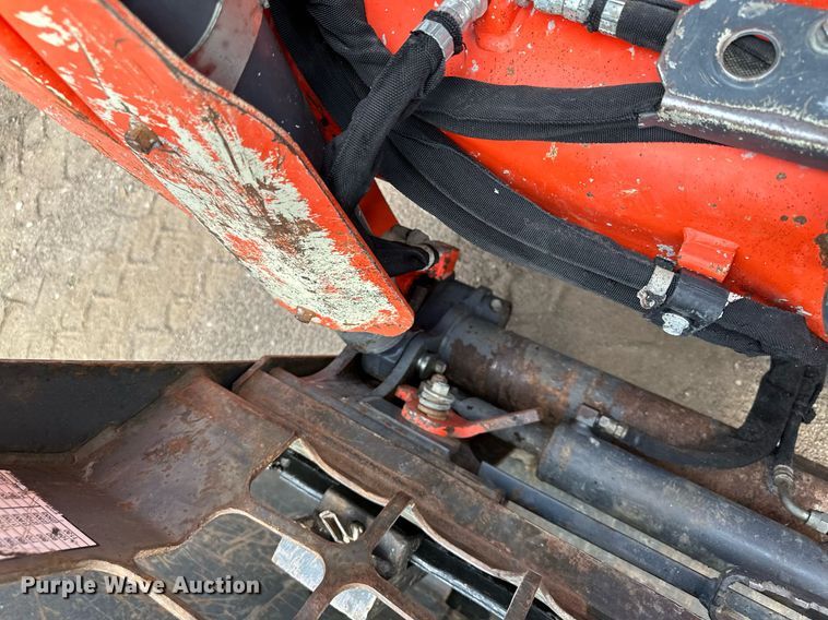 image for item MQ9308 2016 Kubota SSV75  skid steer loader