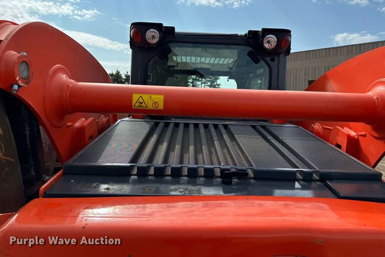 image for item MQ9308 2016 Kubota SSV75  skid steer loader