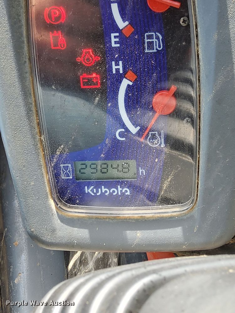 image for item MQ9308 2016 Kubota SSV75  skid steer loader