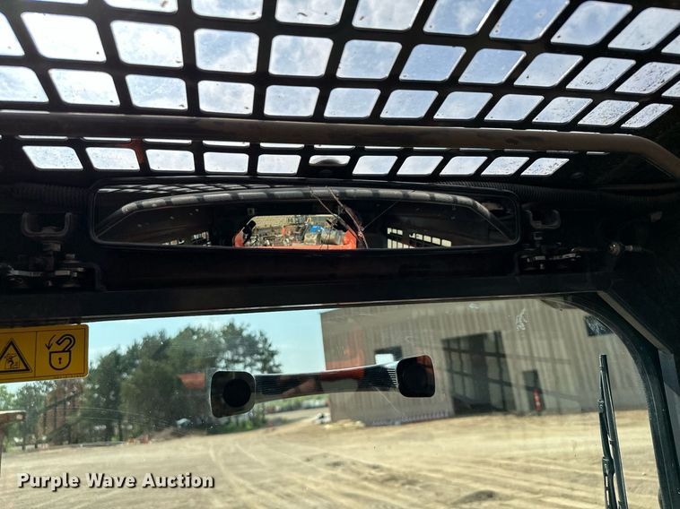 image for item MQ9308 2016 Kubota SSV75  skid steer loader