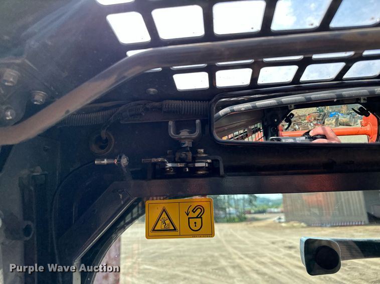 image for item MQ9308 2016 Kubota SSV75  skid steer loader