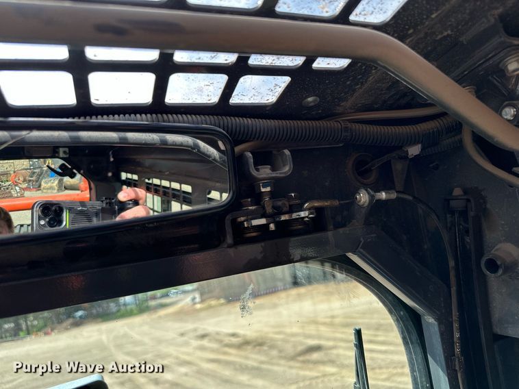 image for item MQ9308 2016 Kubota SSV75  skid steer loader