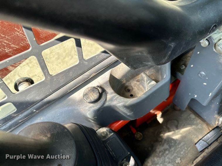 image for item MQ9308 2016 Kubota SSV75  skid steer loader