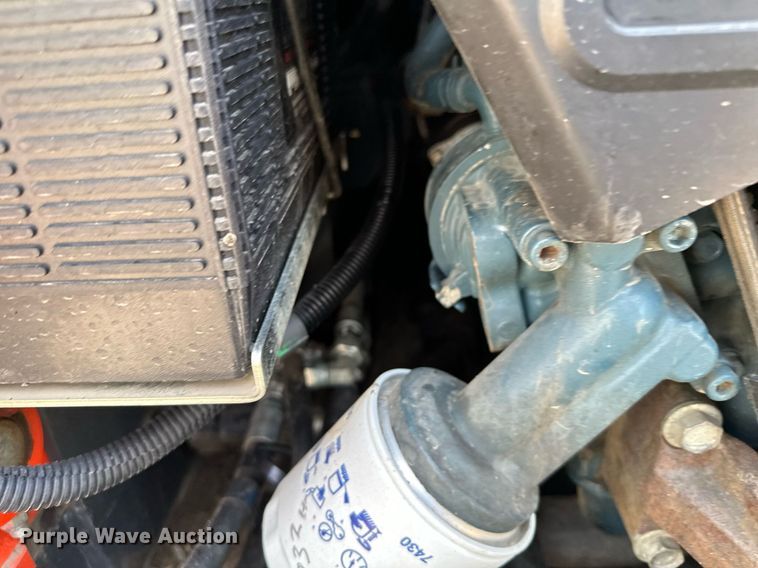 image for item MQ9308 2016 Kubota SSV75  skid steer loader