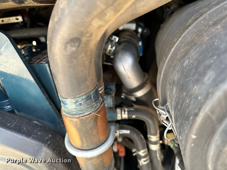 image for item MQ9308 2016 Kubota SSV75  skid steer loader