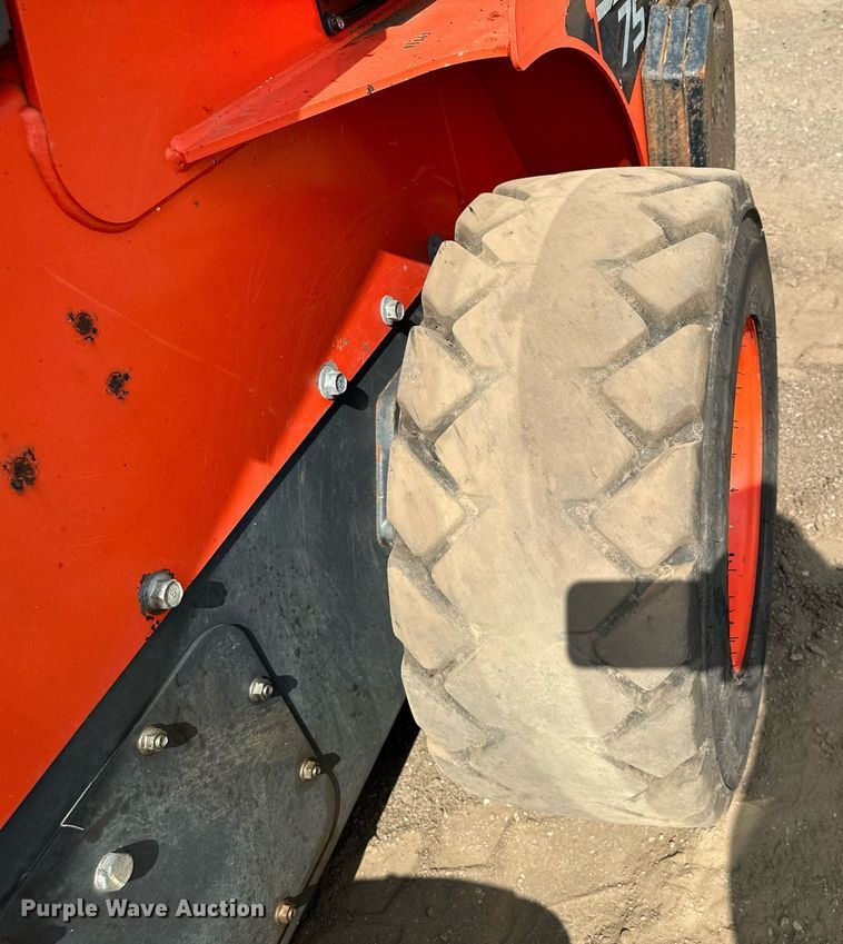 image for item MQ9308 2016 Kubota SSV75  skid steer loader