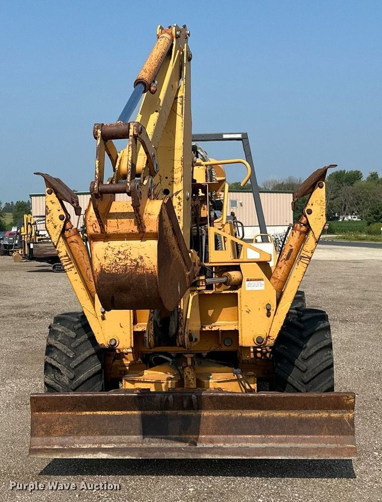 image for item MQ9309 1999 Case 860 Turbo  cable plow